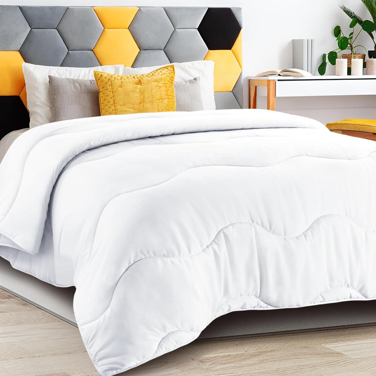 Top 10 Comforters for a Cozy Bedding Experience