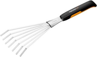 No. 7 - Fiskars Xact Hand Rake - 2