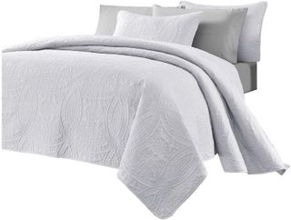 Top 10 Bedspread and Coverlet Sets for a Comfortable and Beautiful Bedroom- 5