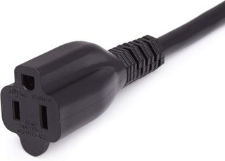 No. 8 - Amazon Basics Extension Cord - 3