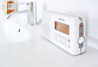 No. 2 - Sangean H201 Portable Shower Radio - 4