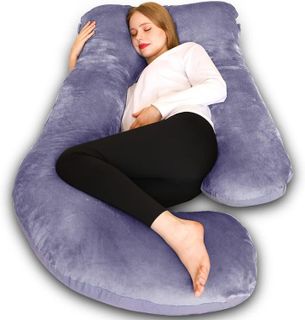 No. 6 - Chilling Home Pregnancy Pillow - 1
