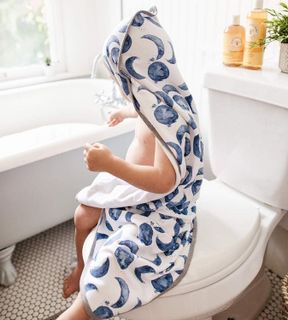 No. 7 - Burt's Bees Baby - Hooded Towels - 3