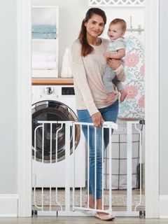 No. 1 - Regalo Easy Step Baby Gate - 1