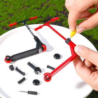 No. 2 - Civaner Finger Scooter Toy Figure Set - 3