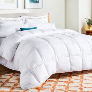 Top 10 Comforters for a Cozy Bedding Experience- 5