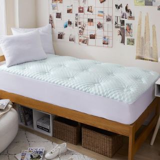 No. 8 - Hansleep Memory Foam Mattress Topper - 1