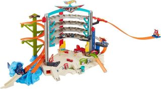 No. 6 - Hot Wheels Mega Garage - 1