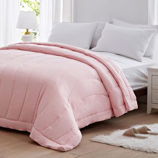 No. 9 - NexHome 100% Washed Microfiber Lightweight Comforter - 1