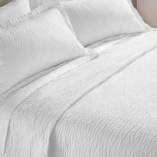 No. 7 - Courtyard by Marriott Bedspread and Coverlet - 1