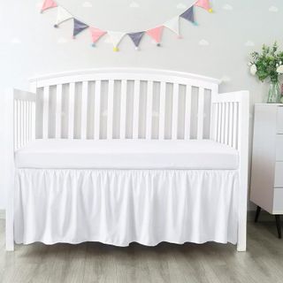 10 Best Crib Bed Skirts for a Cozy and Cute Nursery- 2