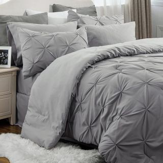 Top 10 Best Comforter Sets for Cozy Nights- 1