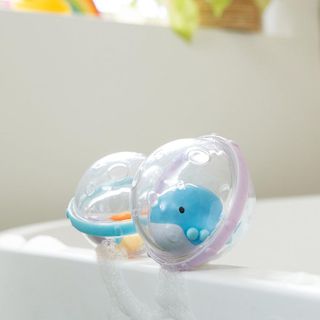 No. 8 - Munchkin Float & Play Bubbles Baby and Toddler Bath Toy - 5