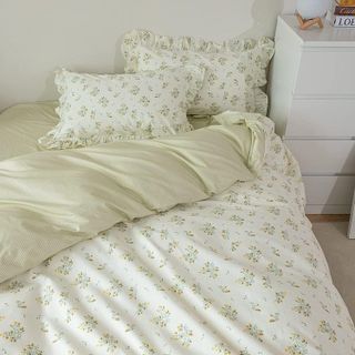 No. 5 - LifeTB Ruffle Floral Duvet Cover - 5