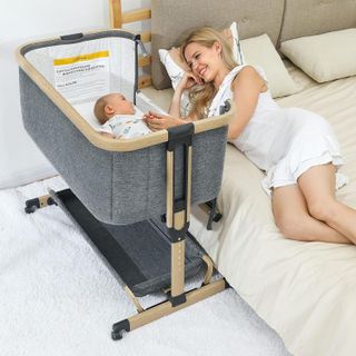 No. 9 - AMKE 3-in-1 Convertible Baby Bassinet - 1