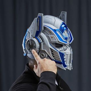No. 7 - Optimus Prime Voice Changer Helmet - 5