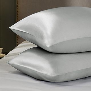 No. 5 - Bedsure Satin Pillowcase - 3