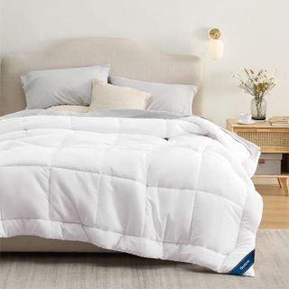 No. 2 - Bedsure Queen Comforter - 3