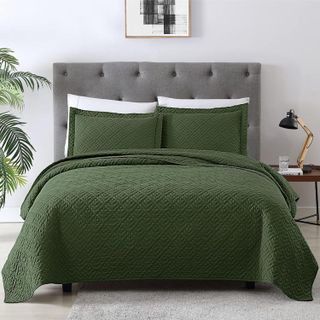 Top 10 Best Quilt Sets for Your Bedroom- 5