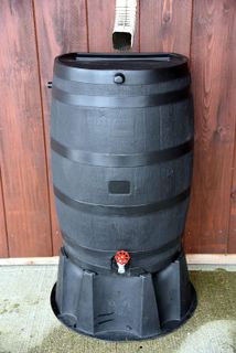 No. 4 - RTS Companies Inc 50 Gallon Rain Barrel - 2