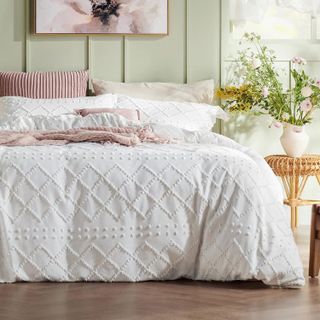 No. 4 - Bedsure Boho Duvet Cover - 1