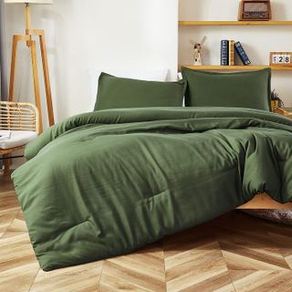 No. 7 - Litanika Dark Olive Green Comforter Set - 4