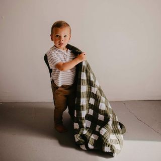 No. 10 - Parker Baby Co. Nursery Quilt - 3