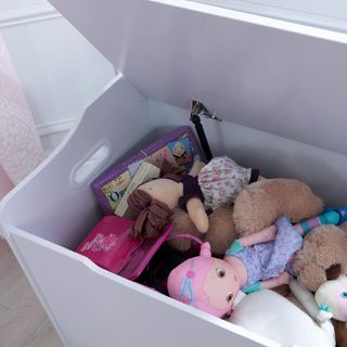 No. 3 - KidKraft Austin Toy Box - 4