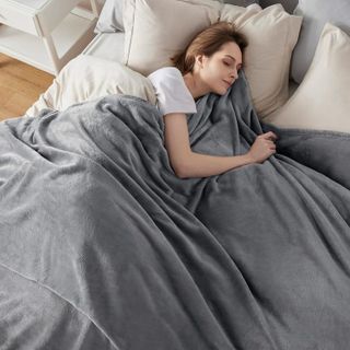 No. 9 - Bedsure Fleece Bed Blankets - 2