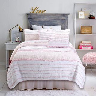 10 Best Kids' Quilts and Bedding Sets for Cozy Bedrooms- 5