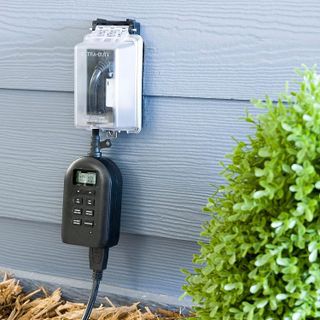 No. 7 - UltraPro Outdoor Electrical Outlet Cover - 3