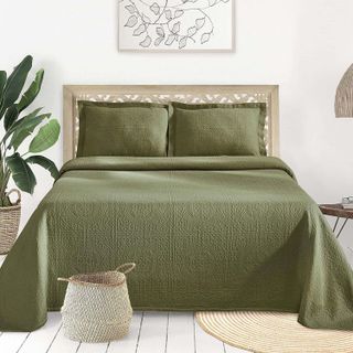 No. 10 - SUPERIOR Jacquard Matelasse 3-Piece Bedspread Set - 1