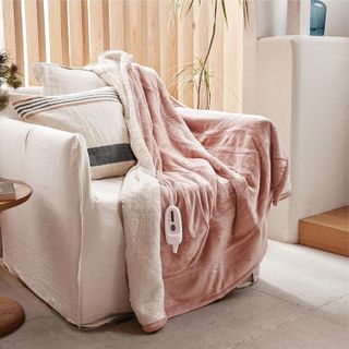 No. 4 - GOTCOZY Heated Blanket Electric Throw - 1