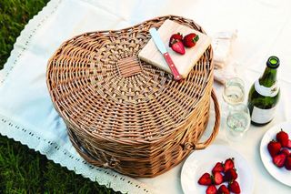 No. 10 - Picnic Time Heart Picnic Basket - 4