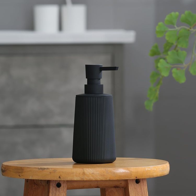 No. 10 - YAUKPH Countertop Soap Dispenser - 5