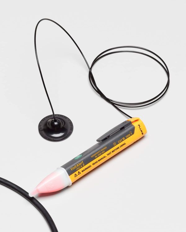 No. 4 - Fluke 1AC II Voltage Tester - 5