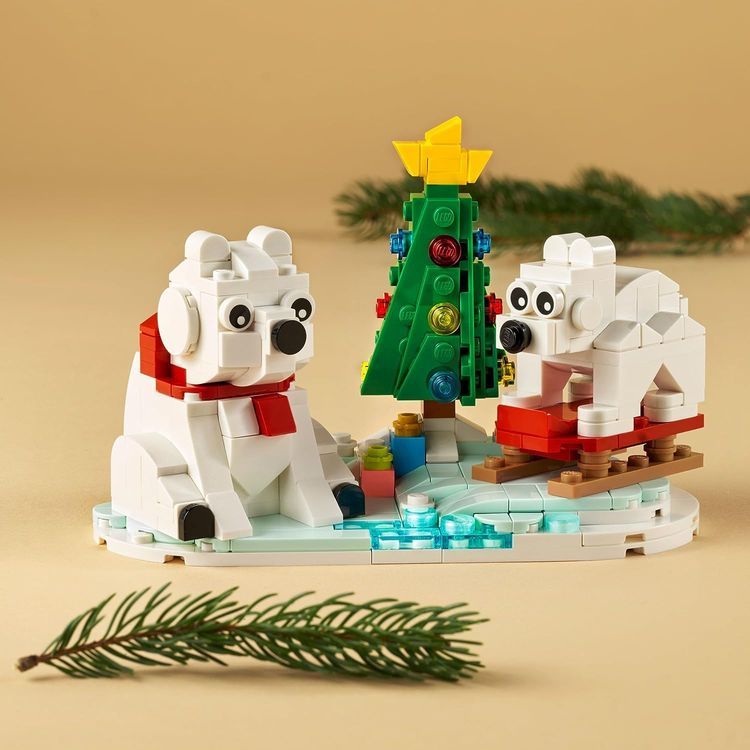 No. 3 - LEGO Wintertime Polar Bears - 3