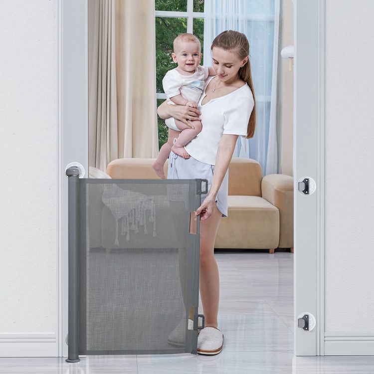 No. 4 - BabyBond Retractable Gate - 1