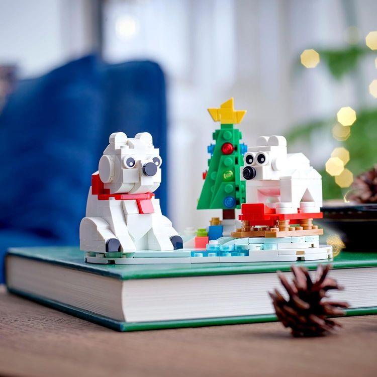 No. 3 - LEGO Wintertime Polar Bears - 2