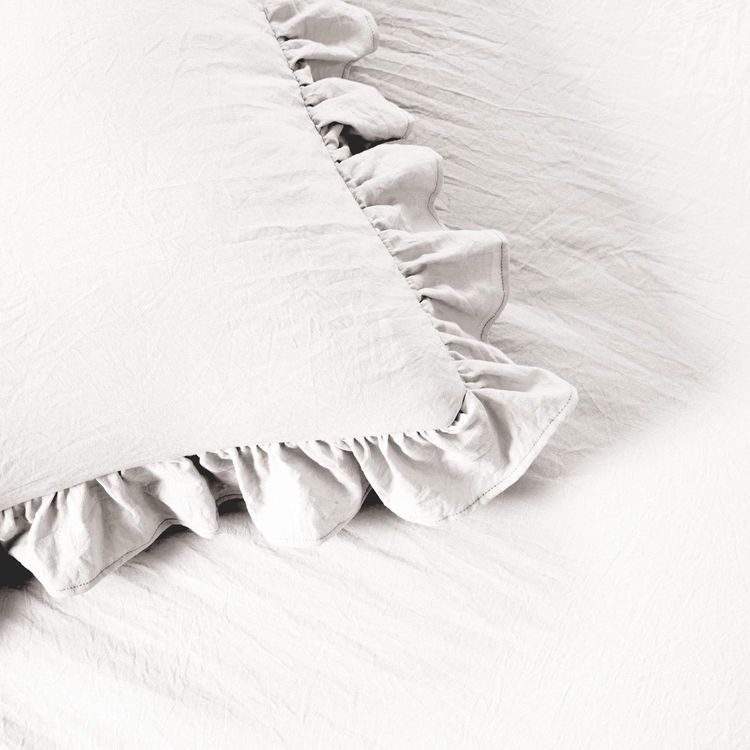 No. 2 - Lush Decor Ruffle Skirt Bedspread - 4