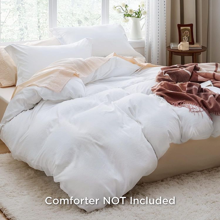 No. 6 - Bedsure White Duvet Cover - 2