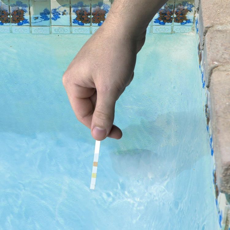 No. 9 - Poolmaster 22211 Smart Test 4-Way Pool and Spa Test Strips - 4