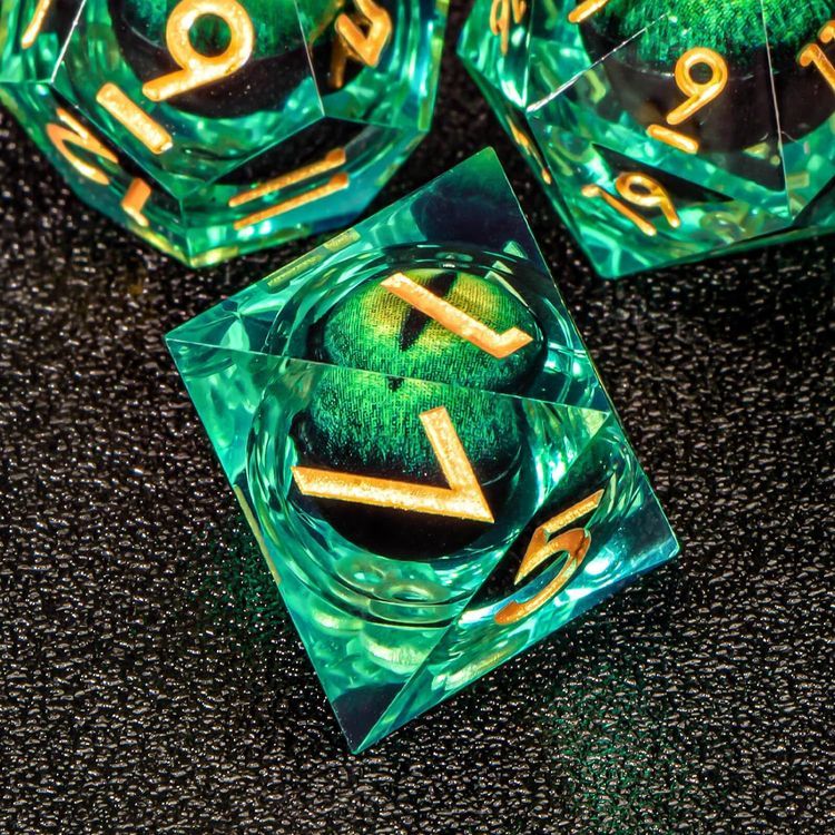 No. 9 - KERWELLSI Beholder's Dragon Eye Dice - 5