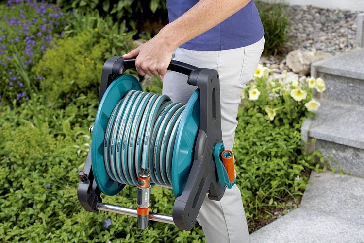 No. 7 - Gardena 8007-U Hose Capacity Garden Hose Cart - 3