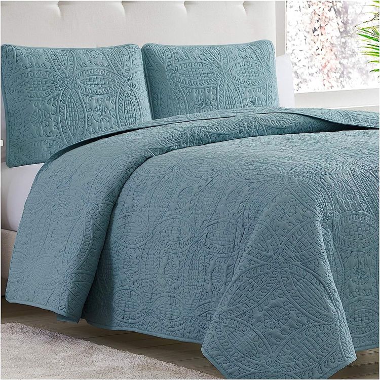 No. 4 - Mellanni Bedspread Coverlet Set - 1