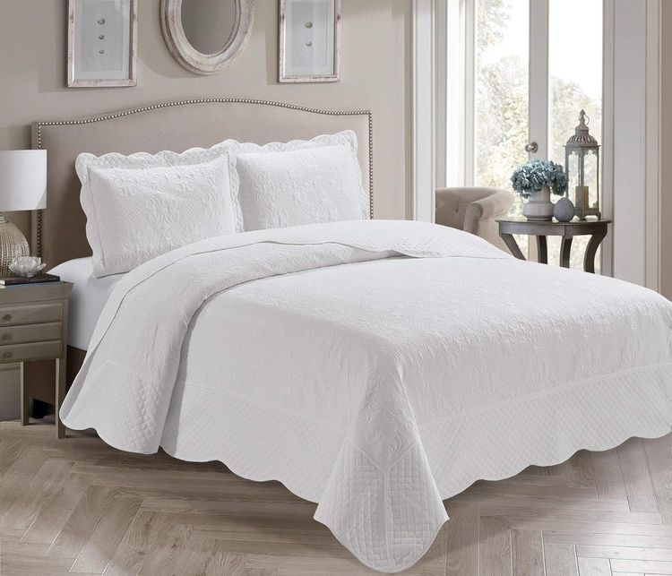 No. 5 - Kids Zone Home Collection 3 Piece Full/Queen Embossed White Coverlet Bedspread - 1