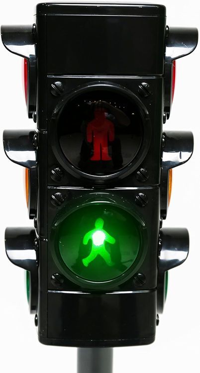 No. 3 - MMP Living Traffic Light - 4