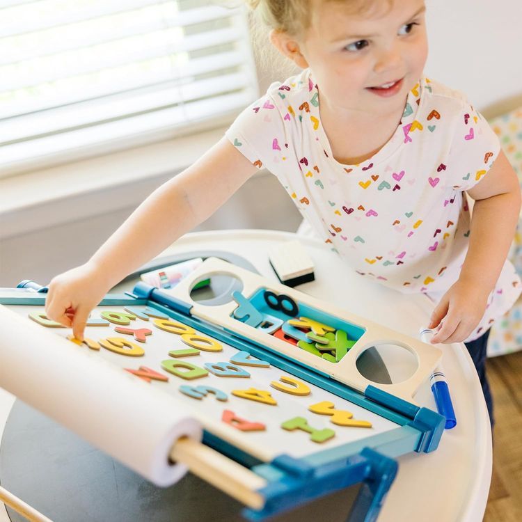 No. 6 - Melissa & Doug Tabletop Art Easel - 5