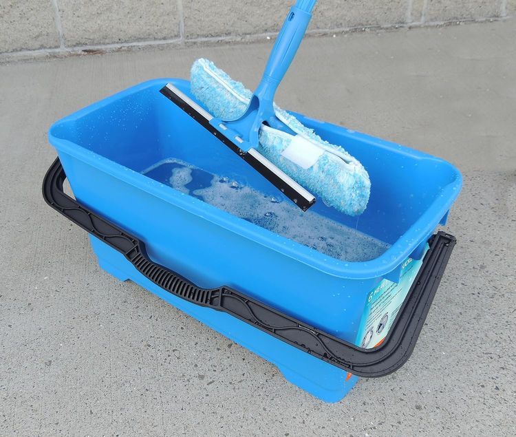 No. 3 - Unger Professional 6 Gallon Heavy Duty Bucket - 5