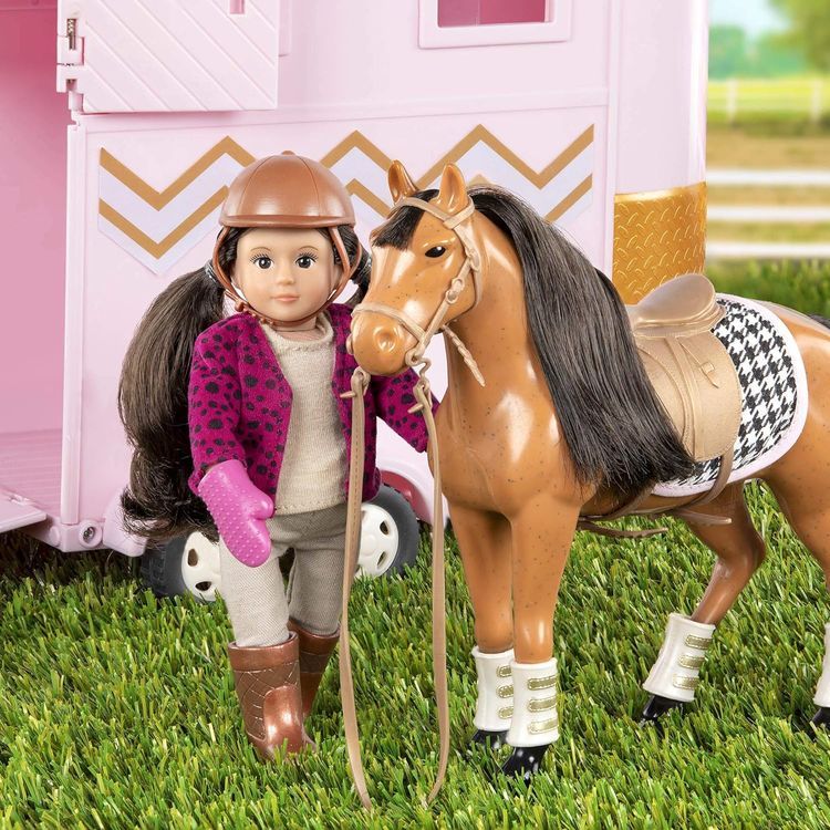 No. 3 - Lori Hoofing It Horse Trailer - 5